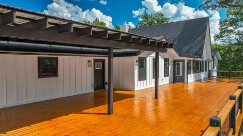 120 Barberry Ln, Berea, KY, 40403-9572 | Card Image