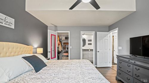 2165 Wylie Pl, Fairfield, CA, 94533-2747 | Card Image