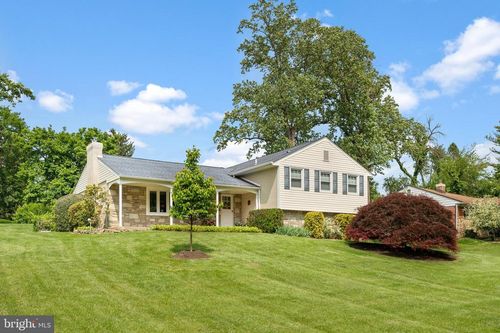 1131 Frederick Rd, Meadowbrook, PA, 19046-1103 | Card Image