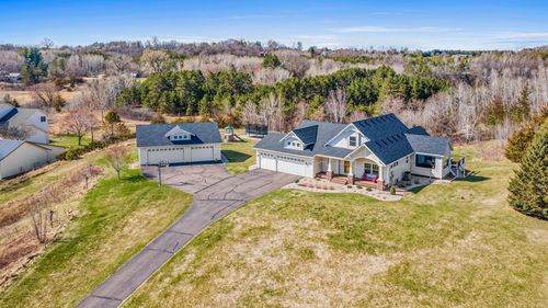 838 Prairie Meadows Dr, Hudson, WI, 54016-7975 | Card Image