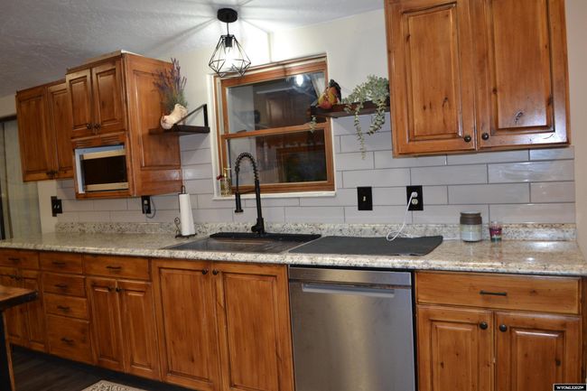 295 E Cottonwood Dr, House other with 4 bedrooms, 2 bathrooms and null parking in Mountain View WY | Image 14