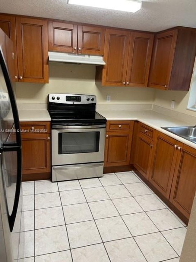 0 - 2749 Nw 131st St, Townhouse with 3 bedrooms, 2 bathrooms and null parking in Opa-Locka FL | Image 10