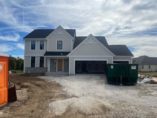W251 N2464 Valleyview Cir, Pewaukee, WI, 53072-1804 | Card Image