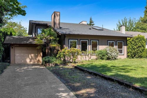 1606 Candela Pl, Saanich, BC, V8N5P4 | Card Image