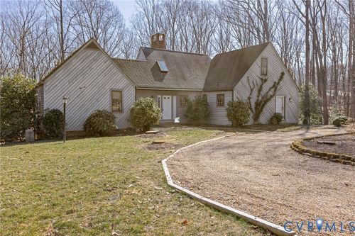 1818 Manakintown Ferry Rd, Midlothian, VA, 23113-9301 | Card Image