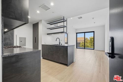 220-10700 Tabor St, Los Angeles, CA, 90034-5296 | Card Image