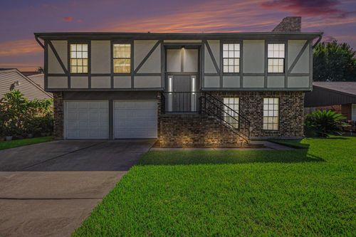 15819 Pipers View Dr, Webster, TX, 77598-2549 | Card Image