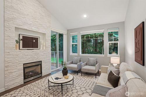 1303-35215 Se Aspen Ln, Snoqualmie, WA, 98065-8971 | Card Image