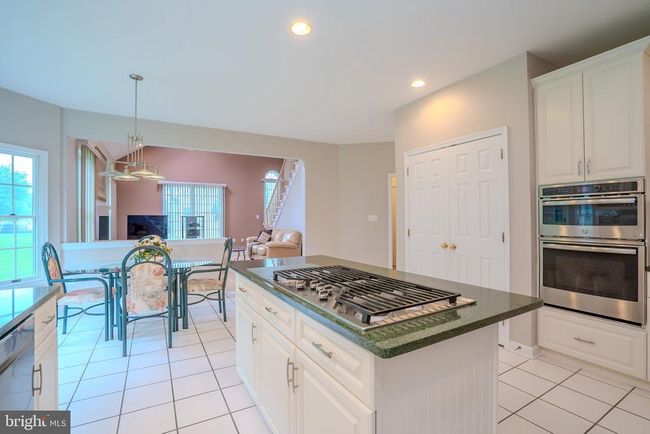 19 Shadow Dr, House other with 4 bedrooms, 3 bathrooms and null parking in PRINCETON JUNCTION NJ | Image 13