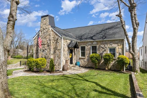 805 Allison Gdns, Columbia, TN, 38401-3002 | Card Image