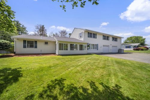 86 Burley St, Danvers, MA, 01923-2346 | Card Image