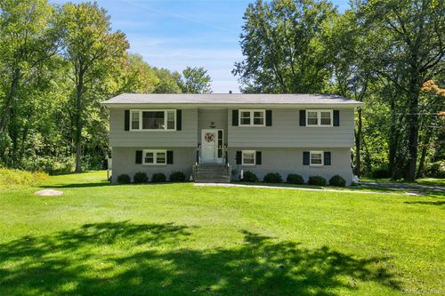 257 Smith Ridge Road, Lewisboro, NY, 10590 | Card Image