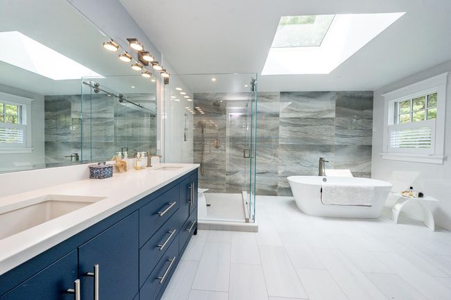 Bedroom Suite 2 | Image 27