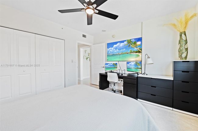 APT-1908 - 347 New River Dr, Condo with 2 bedrooms, 2 bathrooms and null parking in Fort Lauderdale FL | Image 21