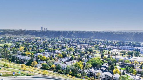 3652 8 Ave Nw, Calgary, AB, T2N1E1 | Card Image