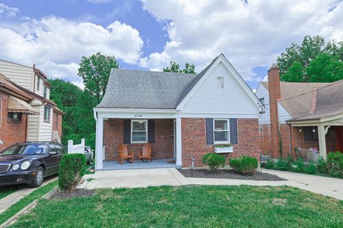 6738 Hampton Dr, Silverton, OH, 45236-3935 | Card Image