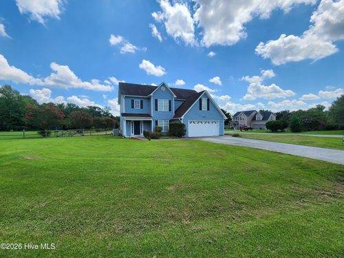 200 Gold Leaf Ct, Jacksonville, NC, 28540-8586 | Card Image