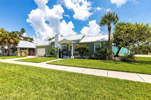 640 Broadway St, LONGBOAT KEY, FL, 34228-1006 | Card Image