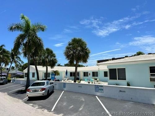 22-101 Linda Ln, Palm Beach Shores, FL, 33404-6219 | Card Image