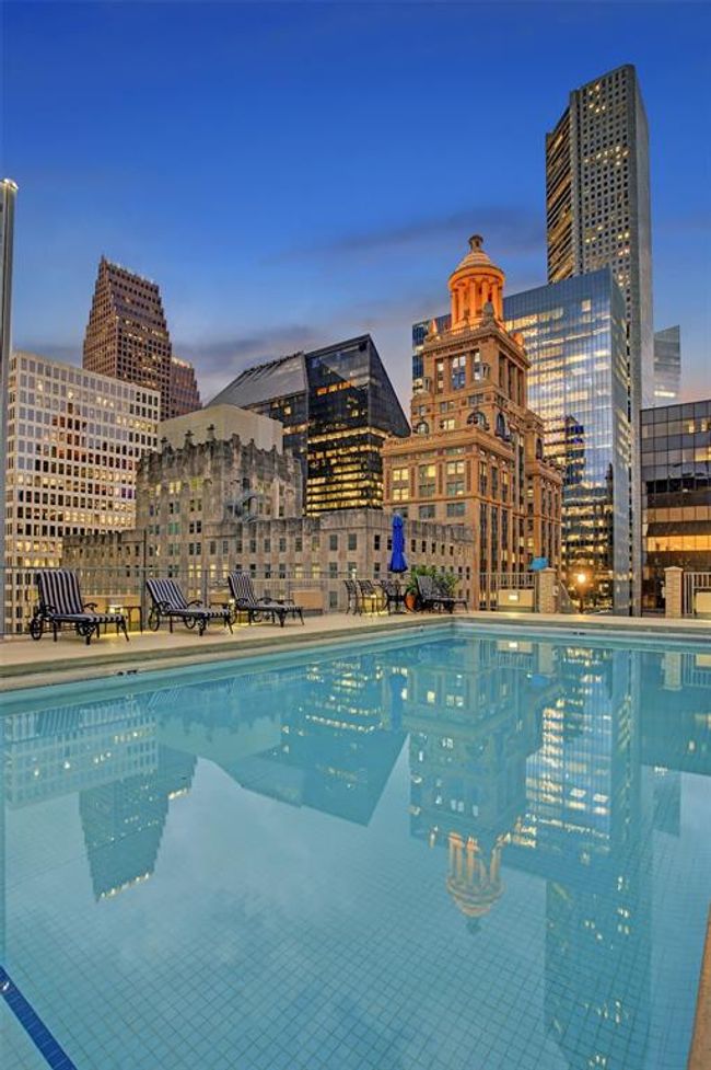 Gorgeous views from every angle, a spectacular place to wow guests! | Image 30