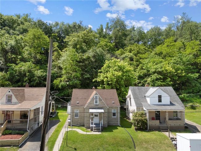 966 Hazel Ave, House other with 4 bedrooms, 1 bathrooms and 2 parking in Harmony Twp - BEA PA | Image 27