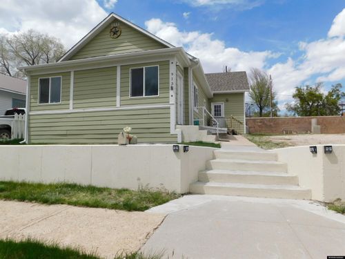 913 W Cedar St, Rawlins, WY, 82301 | Card Image