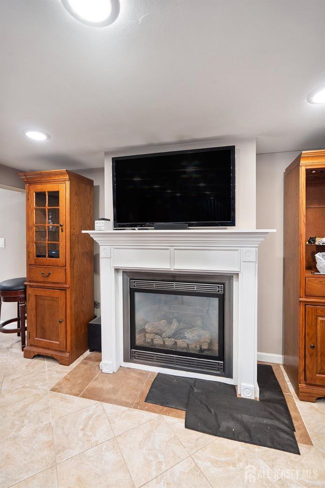 122 Randolph Ave, House other with 3 bedrooms, 2 bathrooms and null parking in South Plainfield NJ | Image 7