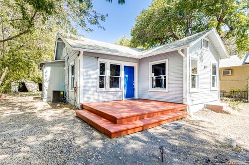 841 Texas Ave, San Antonio, TX, 78201-6040 | Card Image