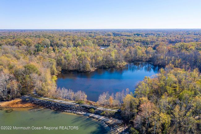70 Crest Dr, House other with 3 bedrooms, 2 bathrooms and null parking in Howell NJ | Image 29