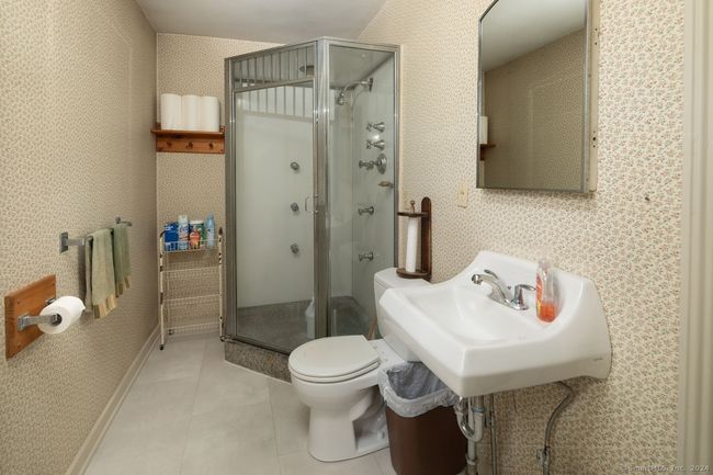 117 Main St, Home with 0 bedrooms, 2 bathrooms and null parking in Canaan CT | Image 12