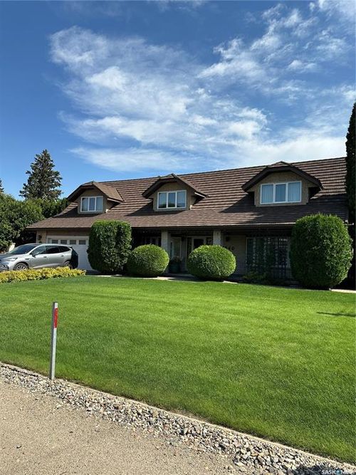 1540 Crerar Dr, Saskatoon, SK, S7M5K7 | Card Image