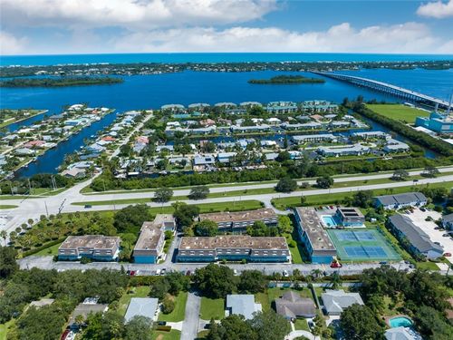104c-1901 Indian River Blvd, Vero Beach, FL, 32960-4263 | Card Image