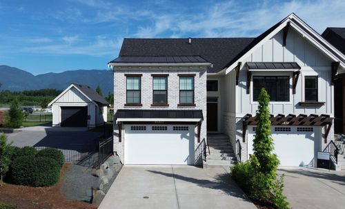 45422 Willowstream Rd, Chilliwack, BC, V2R6G7 | Card Image