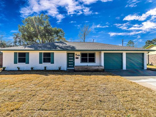 5619 Effingham Dr, Houston, TX, 77035-4339 | Card Image