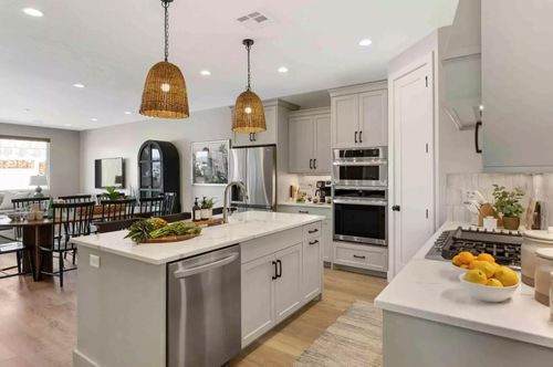 658 W Beach Front Pl, St George, UT, 84790 | Card Image