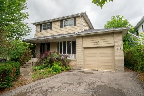 111 Manitoba St, Stouffville, ON, L4A4Y2 | Card Image