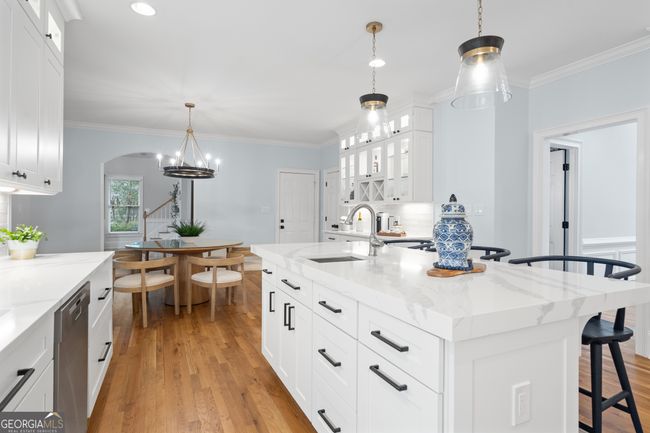 9985 High Falls Pointe, House other with 7 bedrooms, 5 bathrooms and 3 parking in Alpharetta GA | Image 21