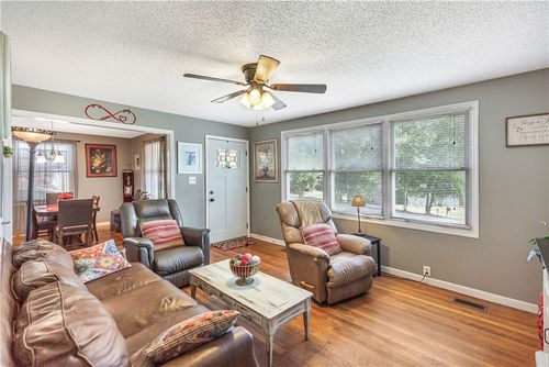 301 Brockman Drive, Easley, SC, 29640 | Card Image