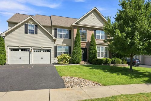 1161 Bramble Dr, BREINIGSVILLE, PA, 18031-9318 | Card Image