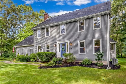 19 Peters Ln, Franklin, MA, 02038-3377 | Card Image