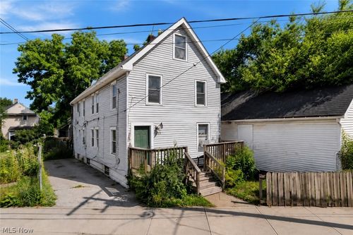 912 Starkweather Ave, Cleveland, OH, 44113-4620 | Card Image