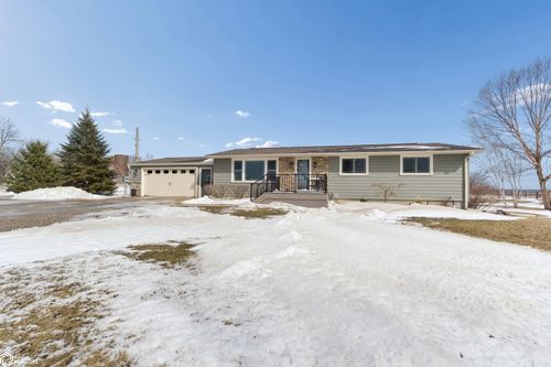 14303 Raven Ave, Mason City, IA, 50401-9376 | Card Image