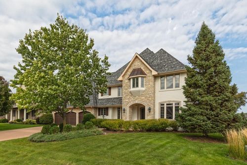 9727 Sky Ln, Eden Prairie, MN, 55347-3814 | Card Image