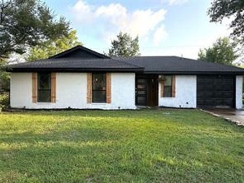 1704 Phillips Ln, Kaufman, TX, 75142-3018 | Card Image