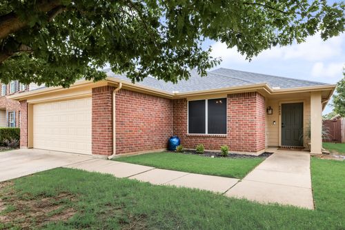 4848 Trail Hollow Dr, Fort Worth, TX, 76244-6527 | Card Image