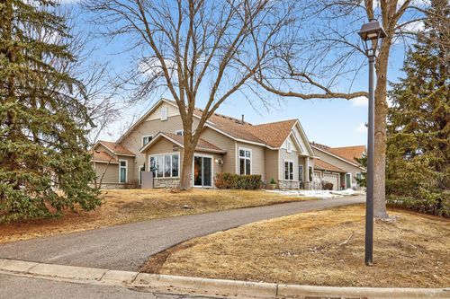 10500 57th Pl N, Plymouth, MN, 55442-1664 | Card Image