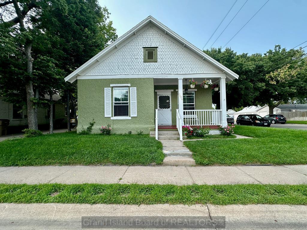 11th Ave, Grand Island, NE 68803