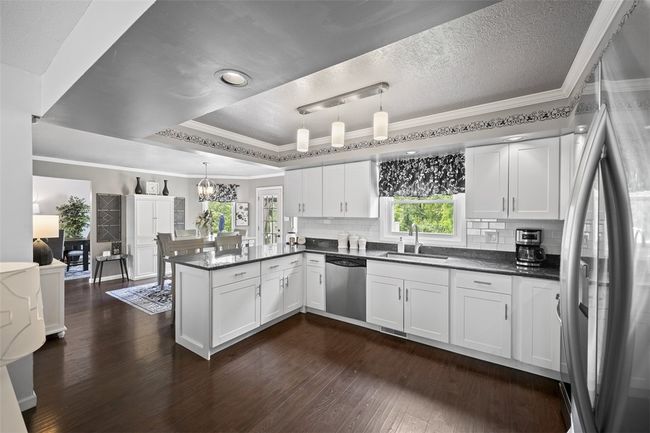 1008 Aspen Drive, House other with 4 bedrooms, 4 bathrooms and 2 parking in Findlay Twp PA | Image 9