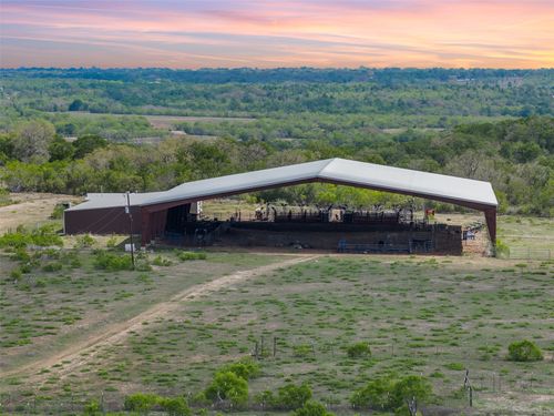 8519 State Park Rd, Lockhart, TX, 78644-4341 | Card Image