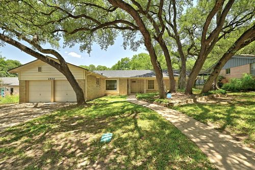 2500 Deerfoot Trl, Austin, TX, 78704-2714 | Card Image
